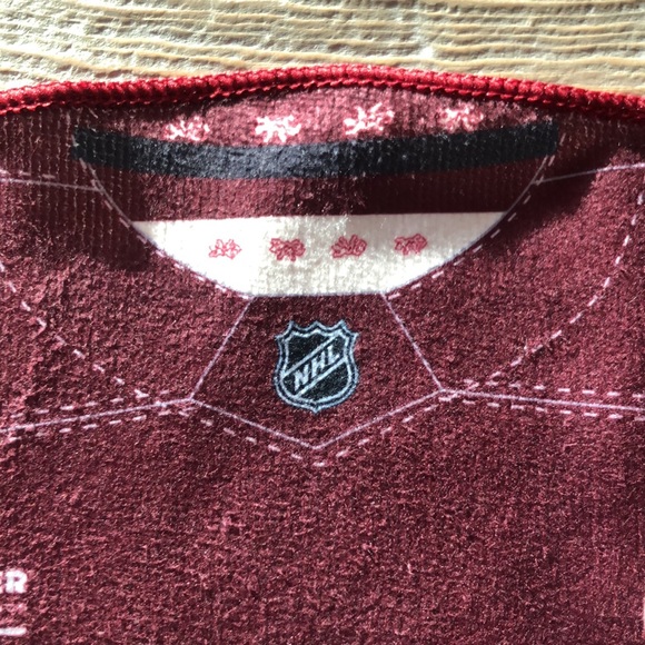 NWOT Arizona Coyotes Rally Towel NHL - Picture 2 of 6